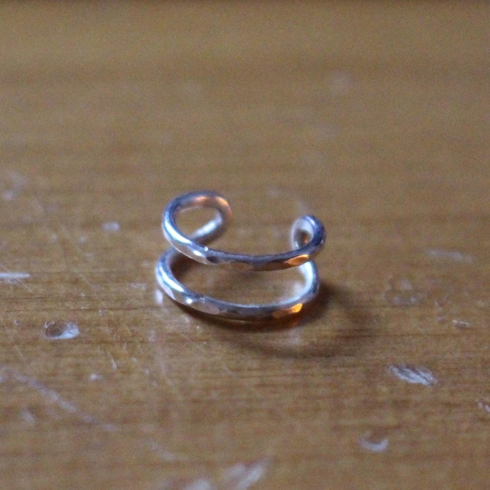 Maksym ear jewelry